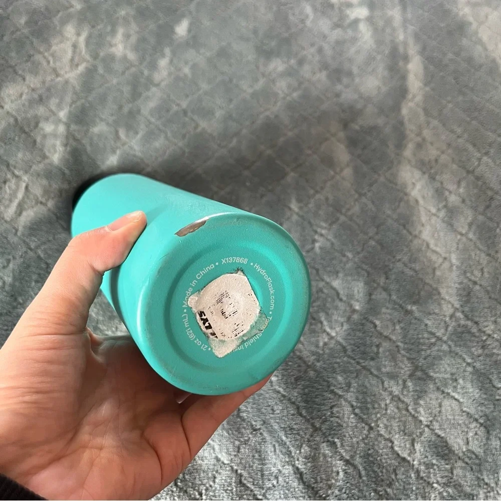 Hydro Flask Aqua‎ Bottle with Black Lid